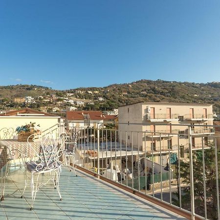 La Casetta In Villa سانتا ماريا دي كاستيلاباتي المظهر الخارجي الصورة